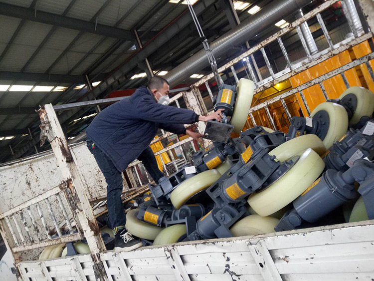 山東礦安20臺滾輪罐耳發(fā)往陜西榆林