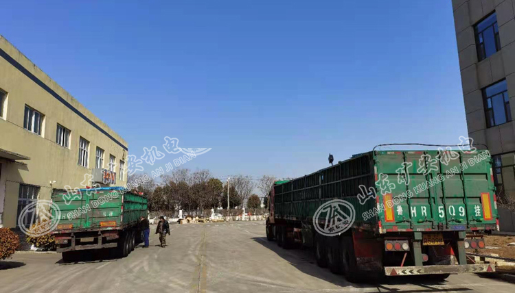 山東礦安機電一批往復(fù)式給料機發(fā)往山西