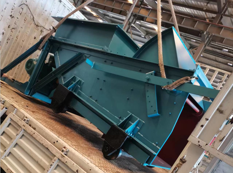 山東礦安機電生產(chǎn)的往復式給煤機發(fā)往山西呂梁