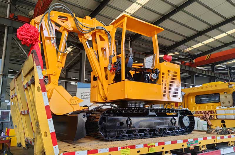 山東東礦安電有限公司生產(chǎn)的履帶式挖掘機(jī)發(fā)貨